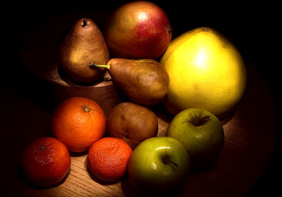 Close-up of apples on table