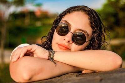 Portrait of a girl wearing sunglasses