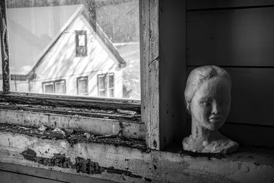 Statue of old abandoned house