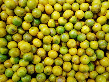 Full frame shot of apples