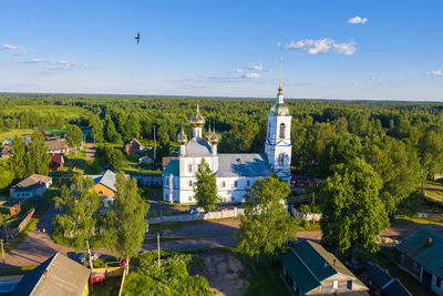 The church of st. nicholas the wonderworker in the village of nikolskoye, uglich district.