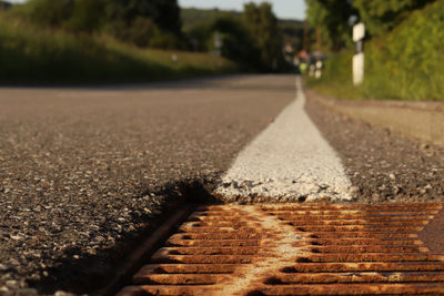 Surface level of road