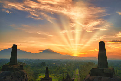 The beautiful sunrise scenery of the borobudur temple