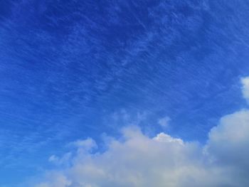 Low angle view of cloudy sky