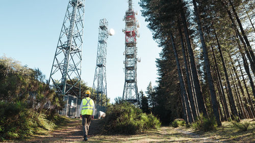 Telecommunications engineer turns to the radio antennas