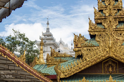 The sule pagoda in rangoon, myanmar