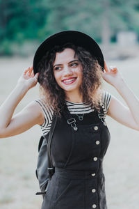 Portrait of a smiling young woman