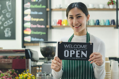 Portrait of a smiling young woman
