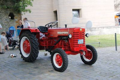 tractor