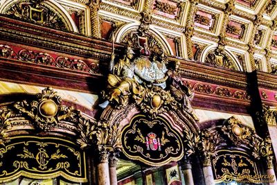 Low angle view of ceiling