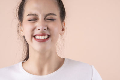 Portrait of a smiling young woman