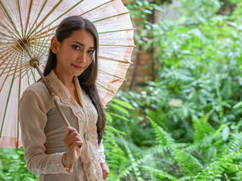 Portrait of a smiling young woman