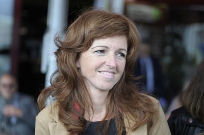 Portrait of smiling woman outdoors