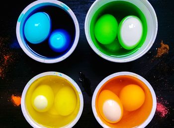 Colouring easter eggs