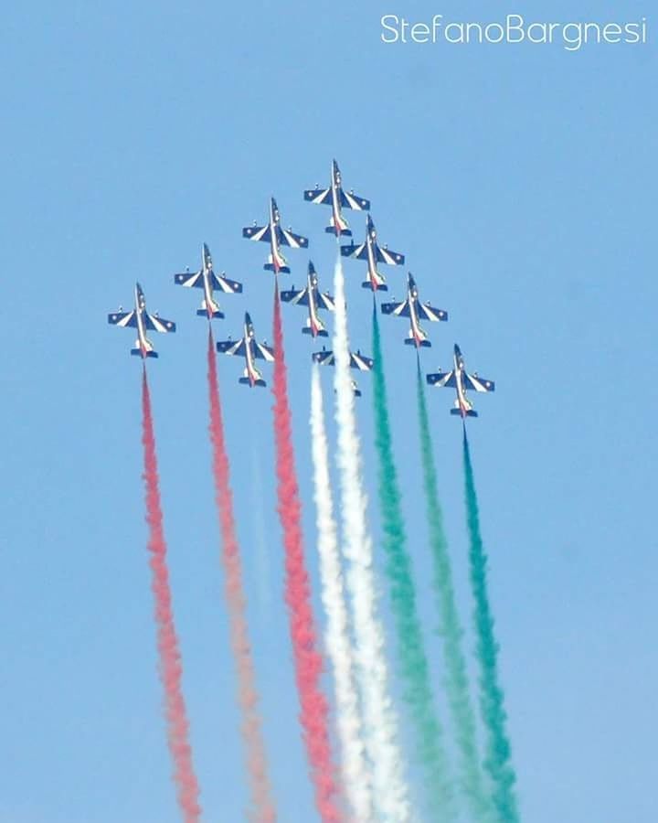 flying, airplane, air vehicle, sky, airshow, plane, fighter plane, mode of transportation, teamwork, transportation, cooperation, on the move, vapor trail, smoke - physical structure, cloud - sky, motion, speed, low angle view, blue, no people, order, outdoors, aerobatics, aerospace industry