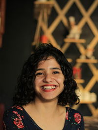 Portrait of a smiling young woman