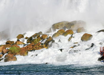 Photo of rocks in niagara falls, new york, usa