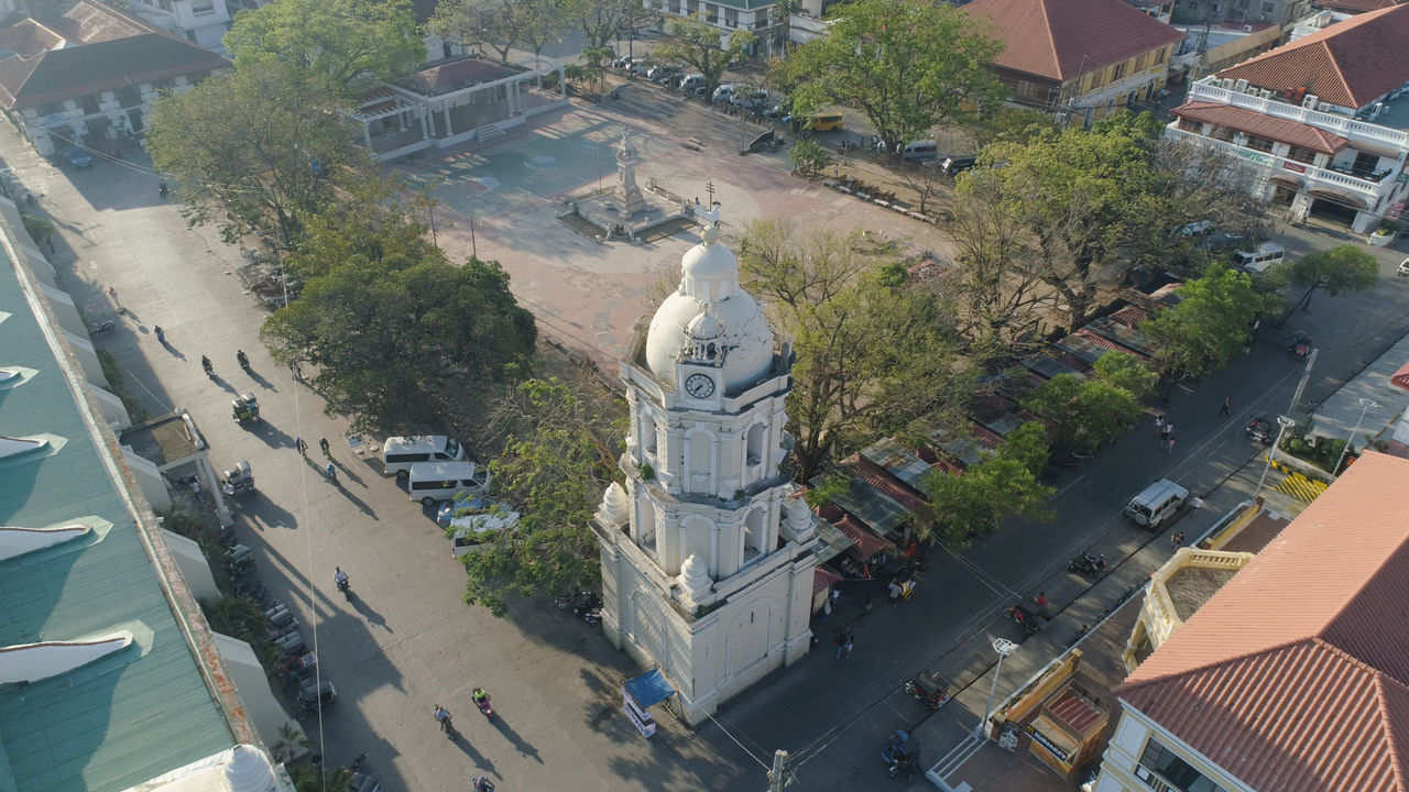 HIGH ANGLE VIEW OF A CITY