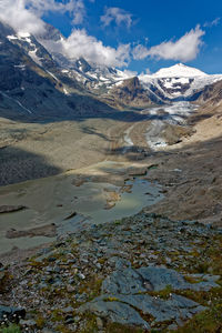 Pasterze glacier with grossglockner massif .