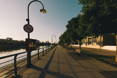 Empty walkway in puerto madero