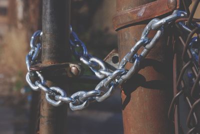 Close-up of padlock on chain