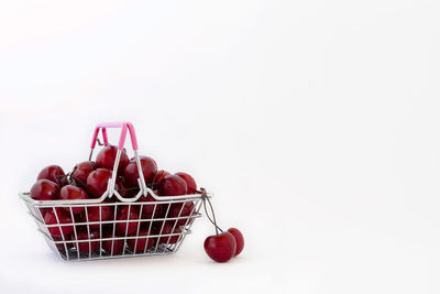 Close-up of cherries in basket