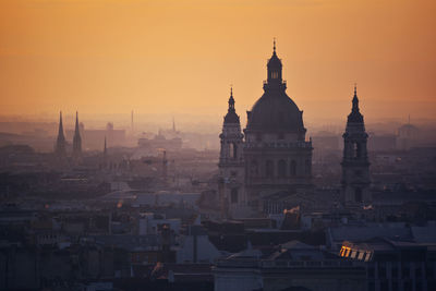 The st. stephen's basilica in budapest. 