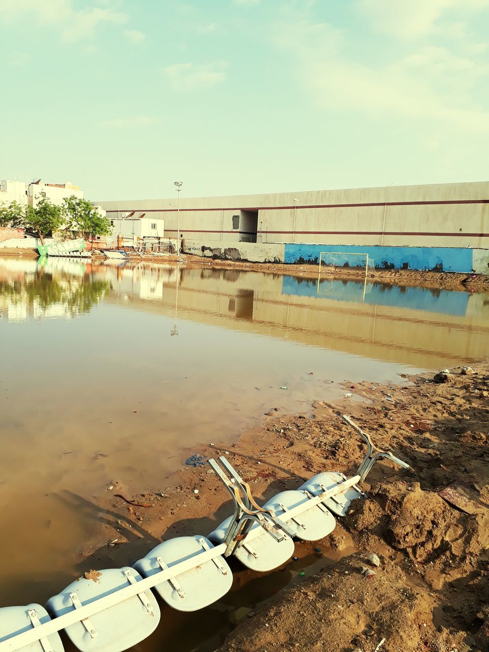 SCENIC VIEW OF WATER AGAINST SKY