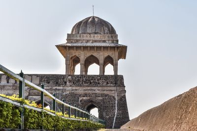 Low angle view of rani roopmati pavilion against sky