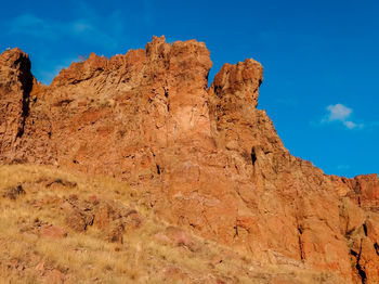 Red rock formation at madras rocks - east of madras, or