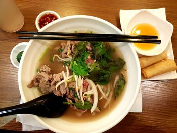 Food in bowl on table