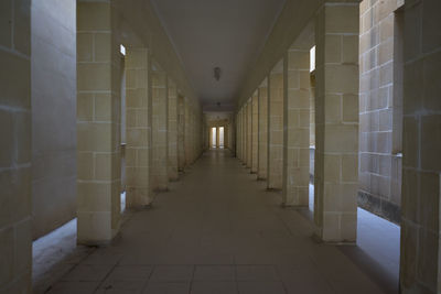 Illuminated corridor