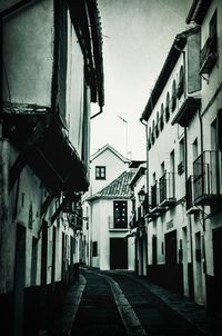 Narrow alley in alley