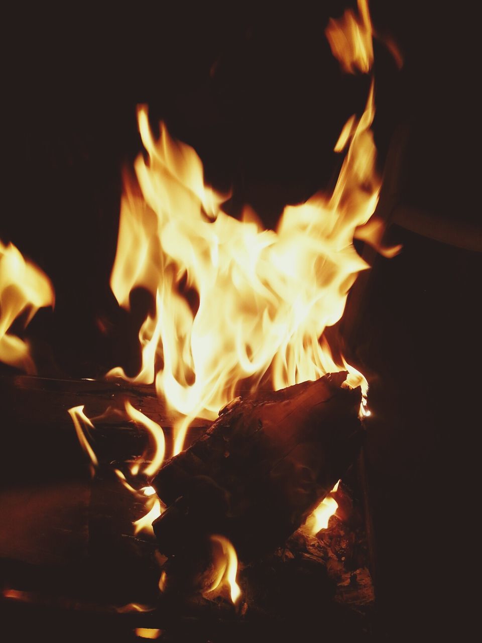 burning, flame, fire - natural phenomenon, heat - temperature, bonfire, night, glowing, firewood, fire, campfire, heat, motion, orange color, dark, close-up, illuminated, fireplace, wood - material, light - natural phenomenon, no people