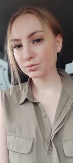 Portrait of a beautiful young woman