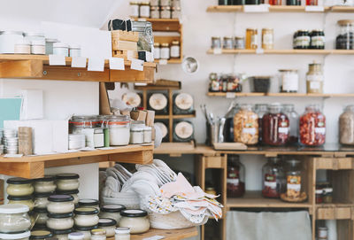 Varieties of cosmetic products in zero waste store