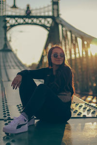 Portrait of women on the bridge 