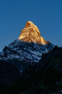Matterhorn zermatt swiss suisse beautiful mountain sunrise