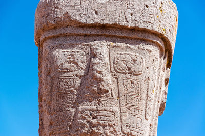 Close-up of the ponce monolith statue against clear blue sky