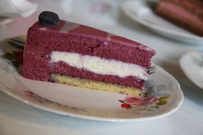 Close-up of cake in plate on table