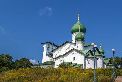 Church of the epiphany on zapskovye was build in 1496 in pskov, russia