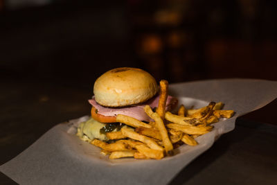 Close-up of burger in plate on table