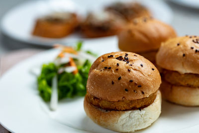 Veggie burger sliders