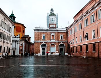 Buildings in city