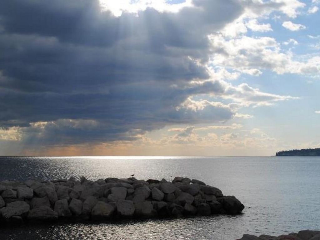 sea, water, sky, horizon over water, cloud - sky, tranquil scene, scenics, tranquility, beauty in nature, cloudy, rock - object, nature, cloud, stone - object, beach, shore, idyllic, sunset, outdoors, calm