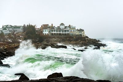 Waves splashing on rocks