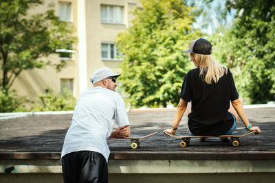 Couple at skateboard park