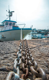 Metallic structure on shore