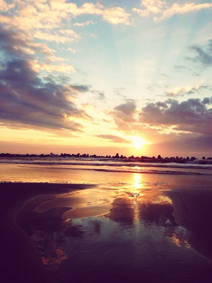 sunset, water, sky, scenics, tranquil scene, reflection, beauty in nature, tranquility, cloud - sky, beach, orange color, sea, nature, shore, idyllic, sun, silhouette, cloud, lake, outdoors