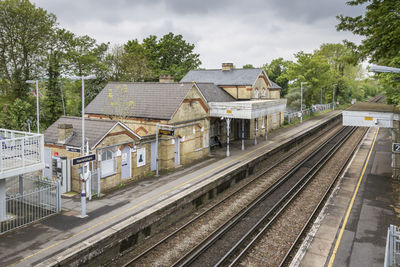 Train station in the village of harrietsham, kent, uk